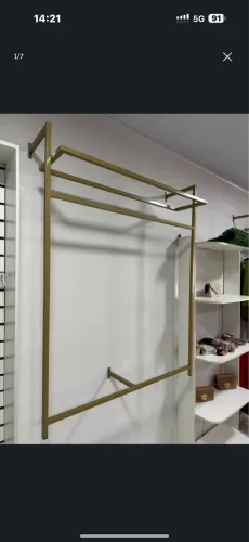 Arara de Metalon