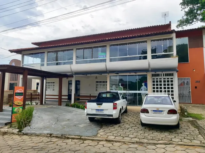 Imóvel para aluguel possui 350 metros quadrados com 7 quartos em Coqueiral - Aracruz - ES
