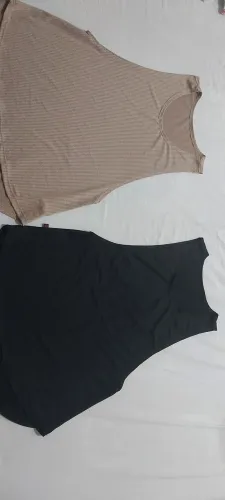 Kit duas blusas academia M novas por 40 reais