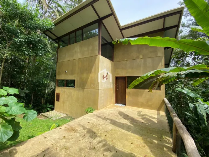 Casa com 3 dormitórios sendo 2 suítes no Prumirim em Ubatuba