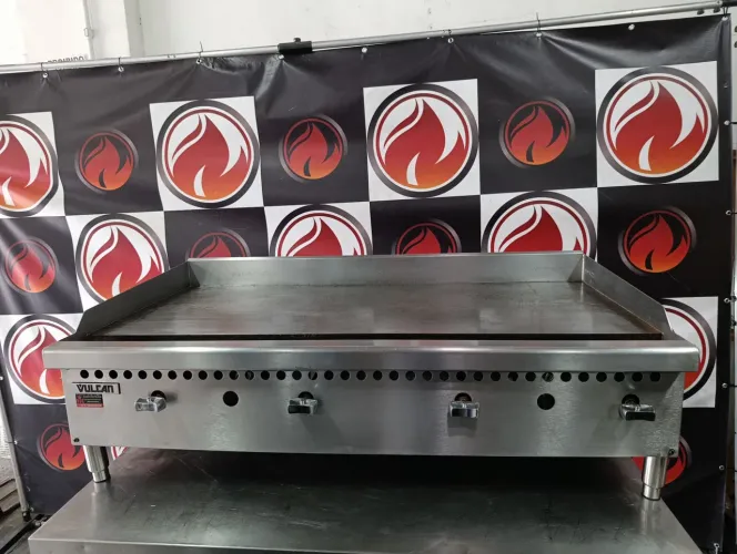 Chapa 1,22x69x40. 4 queimadores marca VULCAN industrial profissional gás GLP