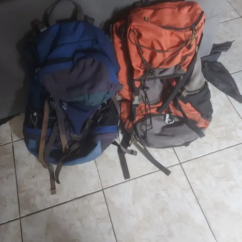 Mochilas de camping 200 reais a unidade Pavuna zap *