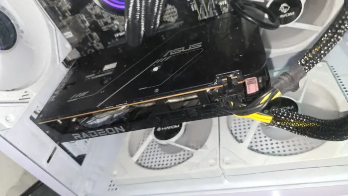 Placa de vídeo AMD RX 6600 Dual Fan 8gb Asus