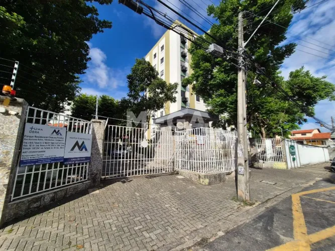 Apartamento com 3 quartos no bairro Vila União em Fortaleza, CE