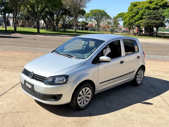 Volkswagen Fox 1.6 MI Total Flex 8V 5P 2014