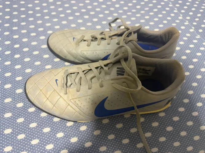 Chuteira futsal Nike
