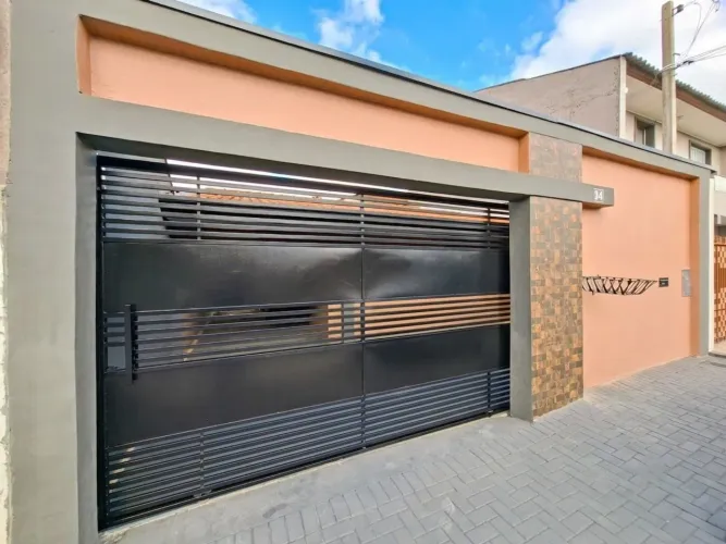 Casa Residencial com 3 quartos para alugar por R$ 2400.00, 80.00 m2 - SITIO CERCADO - CURI