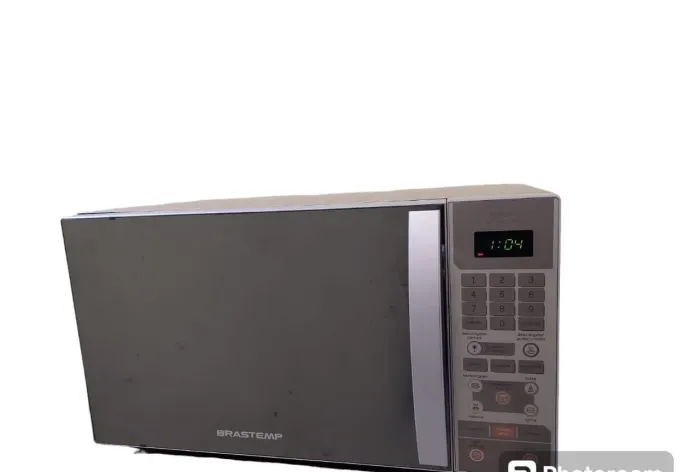 Micro-ondas Brastemp grande inox Grill 110v painel digital 31 litros função perfeita pe