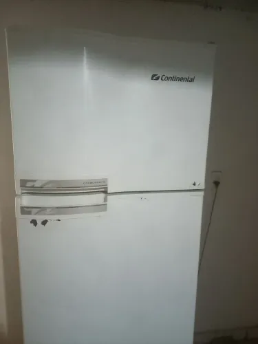 Geladeira continente grande 2 porta