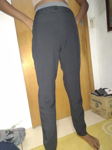 Calça social feminina