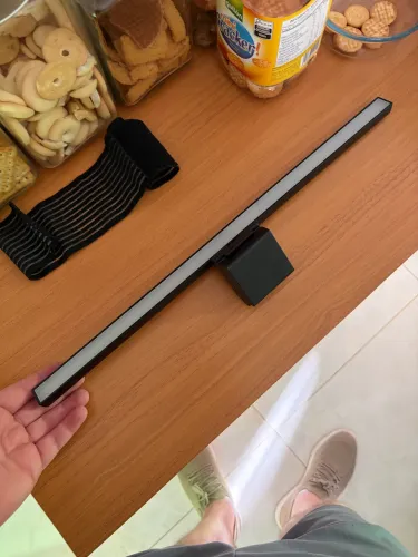 Barra de luz para monitor com controlador de luz