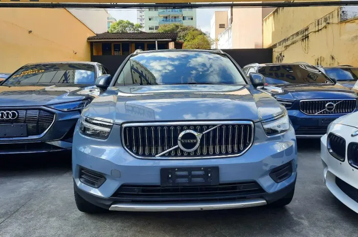 Volvo XC40 XC 40 T-5 Híbrido Momentum 1.5 262cv 2021