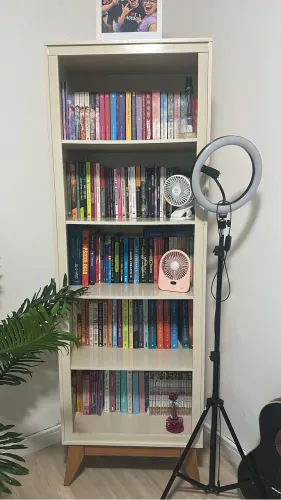 Estante de livros 