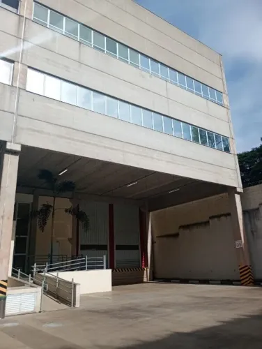 Galpão/Depósito/Armazém para Locação por R$ 40.000,00/mês - Jardim Mutinga - Barueri/UF