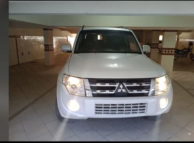 Mitsubishi Pajero HPE Full 3.2 4X4 T.i.dies. 5P AUT 2012