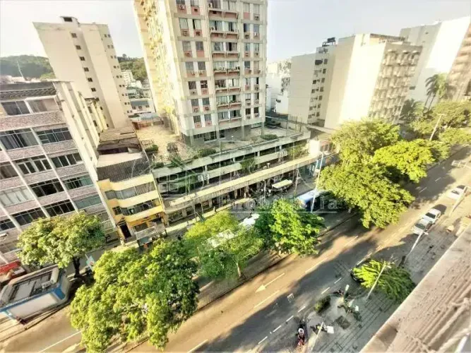 Apartamento para venda tem 94 metros quadrados com 2 quartos em Vila Isabel - Rio de Janei
