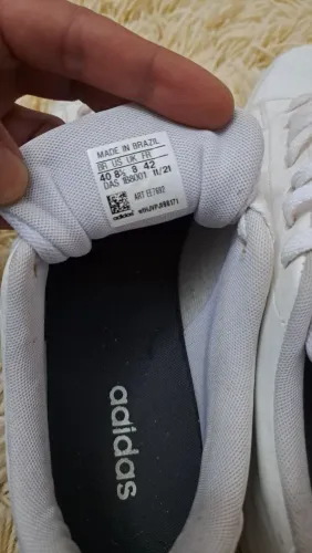 Tênis original adidas número 40