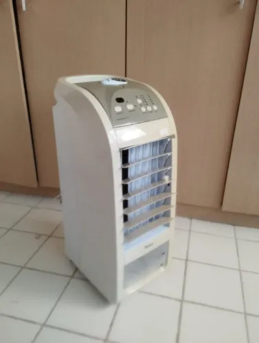 Philco Climatizador de Ar - Pcl1f - 70w
