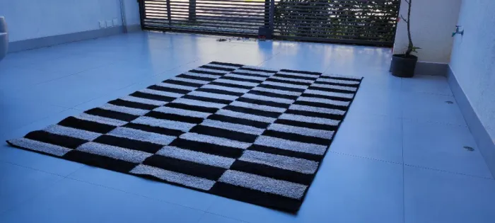 Tapete preto e branco 3m x 2m