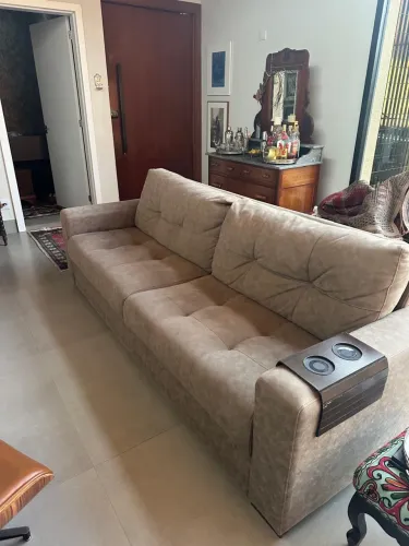 Sofá suede; 3 lugares;2,40m
