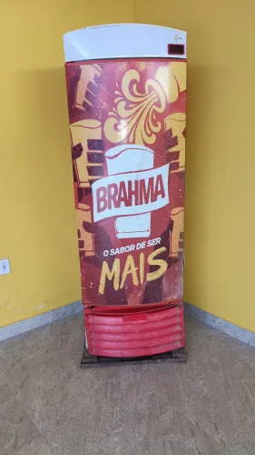 Vendo duas frizer uma vertical e outra horizontal, a vertical é 220 volts a horizontal nao