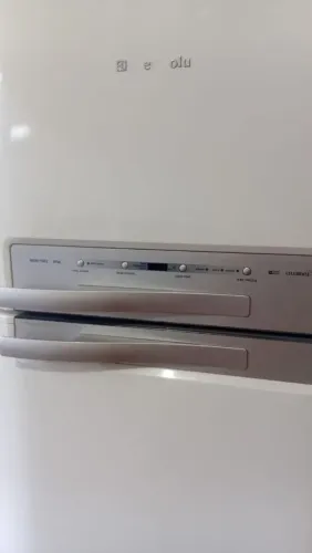 Geladeira Eletrolux Df46 Com Defeito 