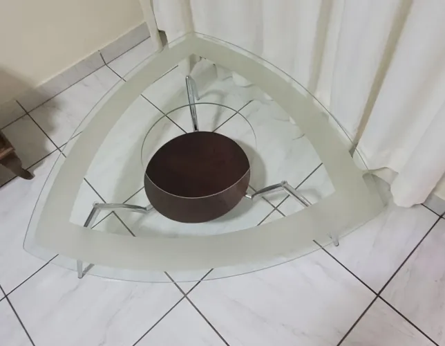 Mesa de centro de vidro 