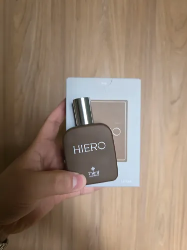 Perfume Hiero Aprox 30ml inspiração CH Men