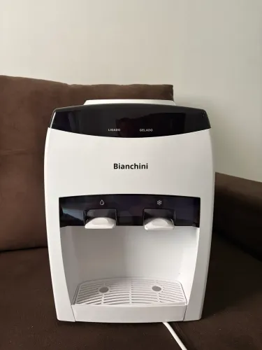 Gela água