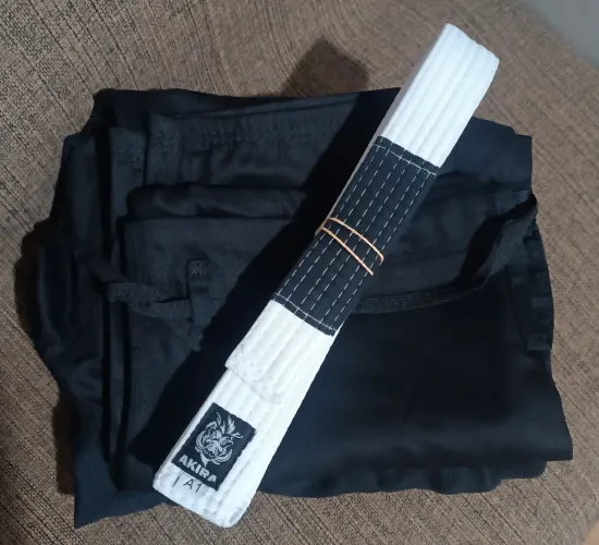 Kimono Jiu-jitsu Adulto com Faixa Branca