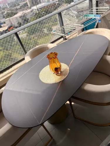 MESA DE JANTAR OVAL + 4 POLTRONAS - LINHA PREMIUM