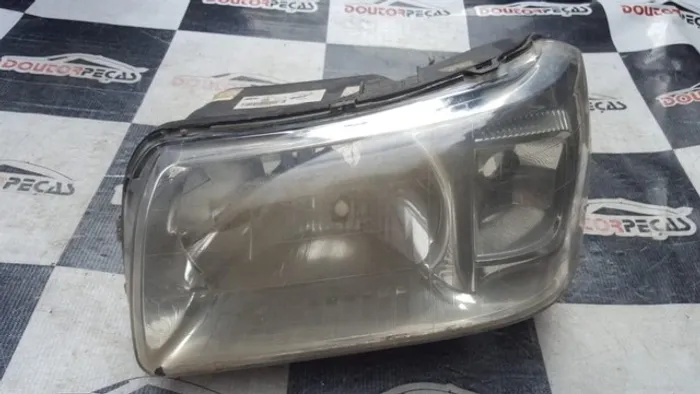 Farol Esquerdo Fiat Uno Mille