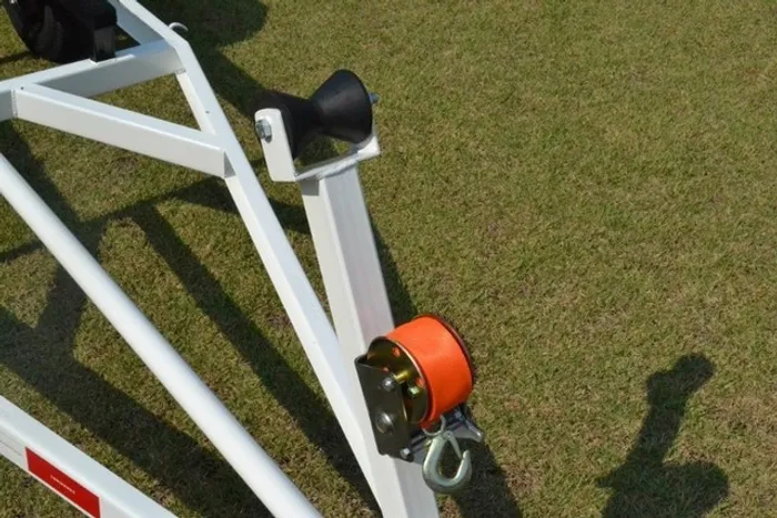 carretinha para seu barco de 4 a 6m