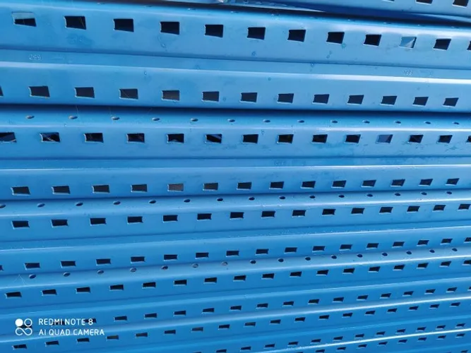 Estante porta pallet, em aço estrutural - Corra, antes que acabe
