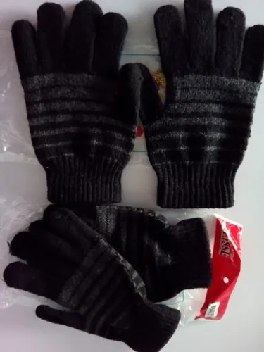 Lote 2 Pares Par de luvas em lã oferta aproveite sao 2 pares juntos cor variado