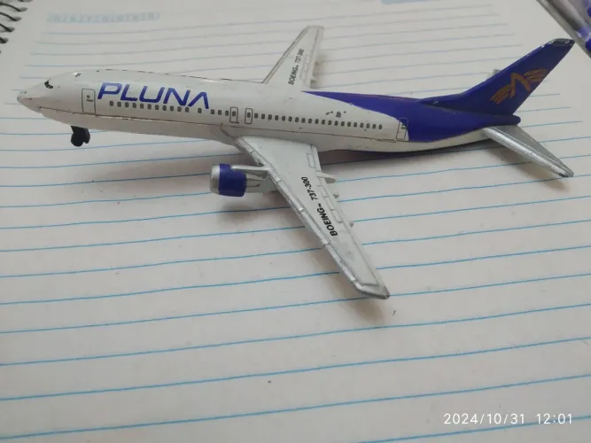 Aviao de ferro 13cm comprimento
