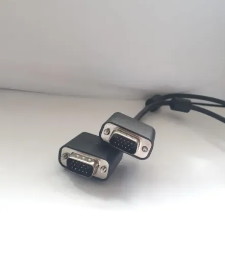 Cabo vga 15 reais cada