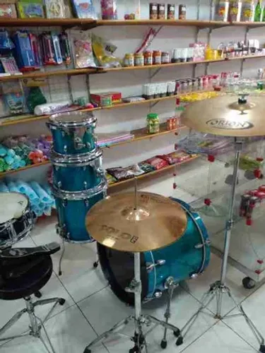 vendo bateria acustica gretsch.