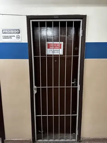 Sala comercial no Barreiro 25 mts