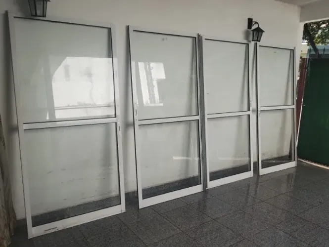 Porta balcão udinese primeira linha cor branca 98x2.04, 4 folhas correr.