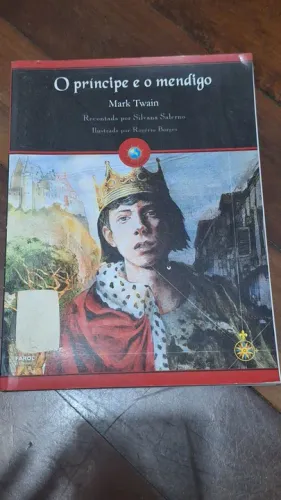 Livros didáticos sortidos