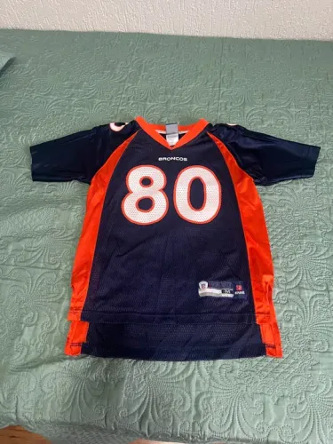 Camiseta Denver Broncos - Tamanho M infantil