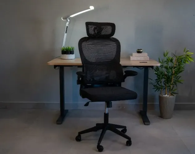OPORTUNIDADE Cadeira Ergonômica Stoel Summit Pro Open Box