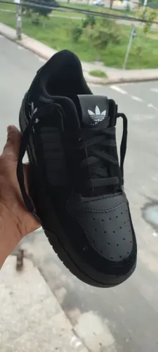 Tênis Adidas Camurça Preto