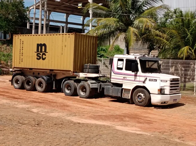 Vendo Scania 113 H e carreta