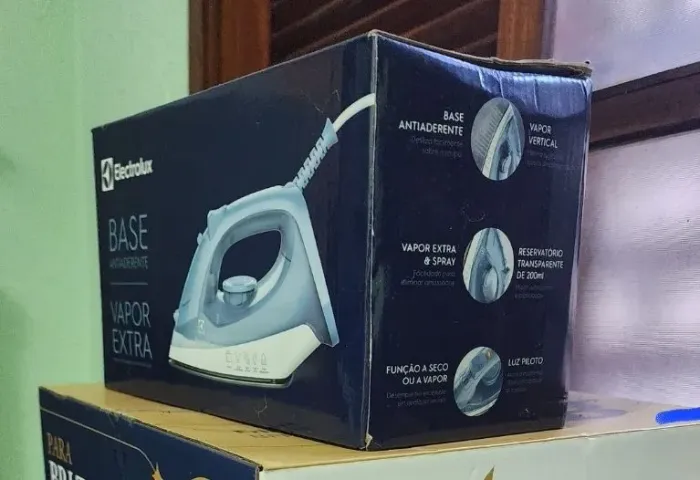 Electrolux Ferro de Passar Roupa Seco e Vapor base antiaderente 1200W