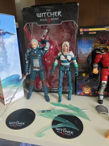 Geralt + Ciri Macfarlane 