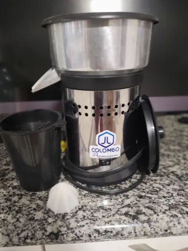 Extrator de Suco Colombo Premium