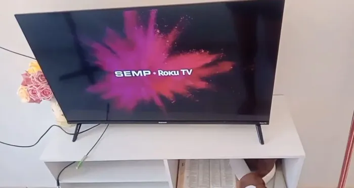 TV Semp Roku