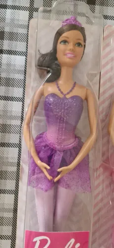 Barbie Bailarina lilas morena nova